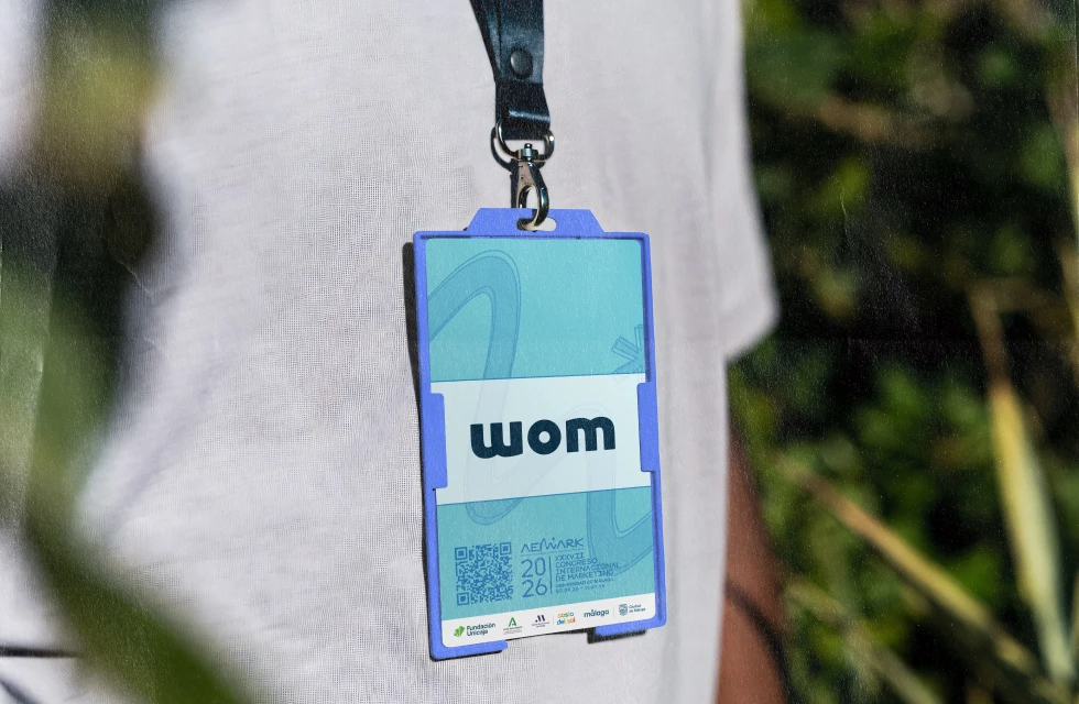 Acreditación de WOM Marketing diseñada para el Congreso AEMARK 2026 en Málaga